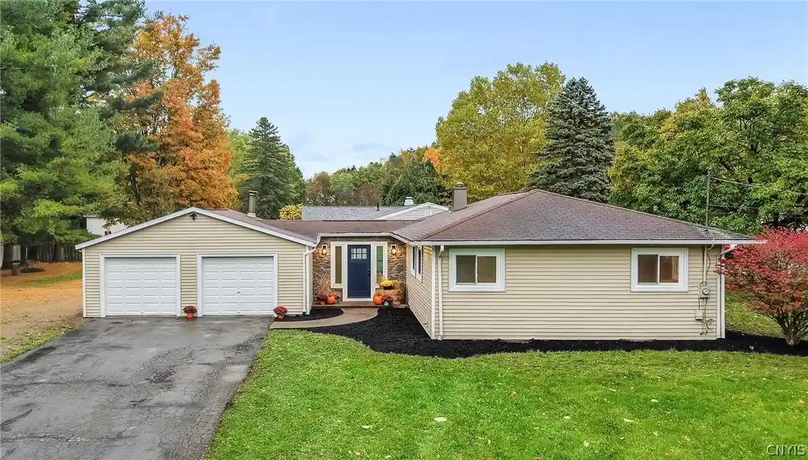 Photo 1 of Sale Pending at 126 Barclay Rd, Camillus, NY 13031 | MLS# S1722659 | Listing updated on 2026-10-22