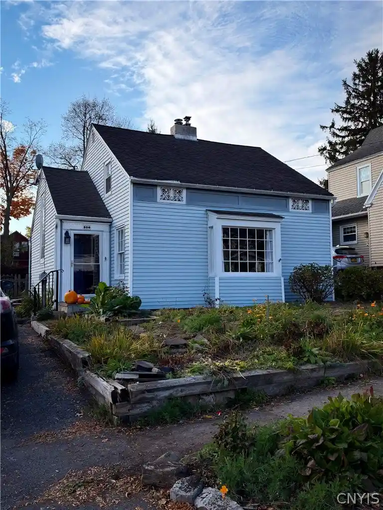 Photo 1 of Single family home for sale at 510 Hillsdale Ave, Syracuse, NY 13206 | MLS# S1722549 | Listing updated on 2026-10-29