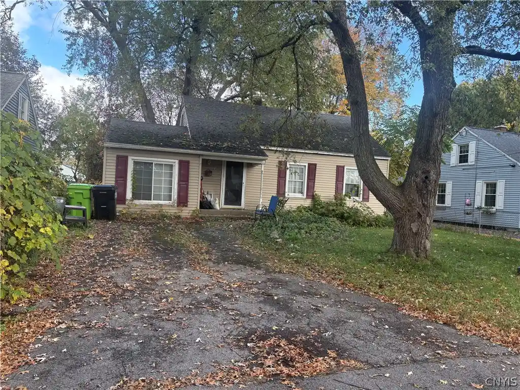Photo 1 of Sale Pending at 214 W Molloy Rd, Syracuse, NY 13211 | MLS# S1723077 | Listing updated on 2026-10-27