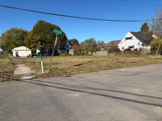 Photo 1 of Land for sale at 2702 21st Street, Niagara Falls, NY 14305 | MLS# B1723352 | Listing updated on 2026-10-19
