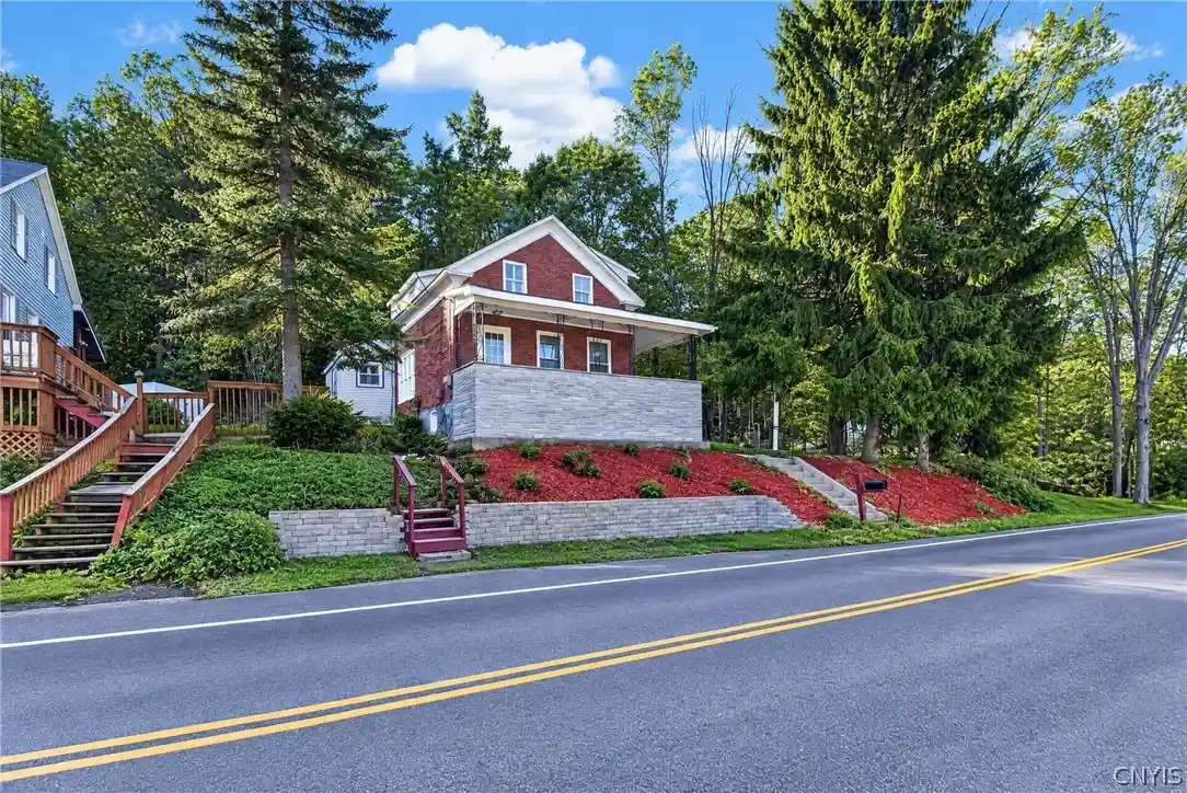 Photo 1 of Single family home for sale at 5539 Valley Rd, Oriskany, NY 13424 | MLS# S1721782 | Listing updated on 2026-10-19