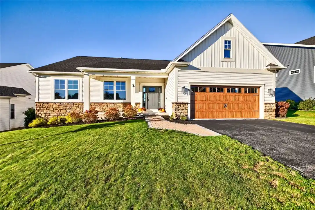 Single family home for sale at 8 Black Wood Cir, Pittsford, NY 14534 | MLS# R1721268