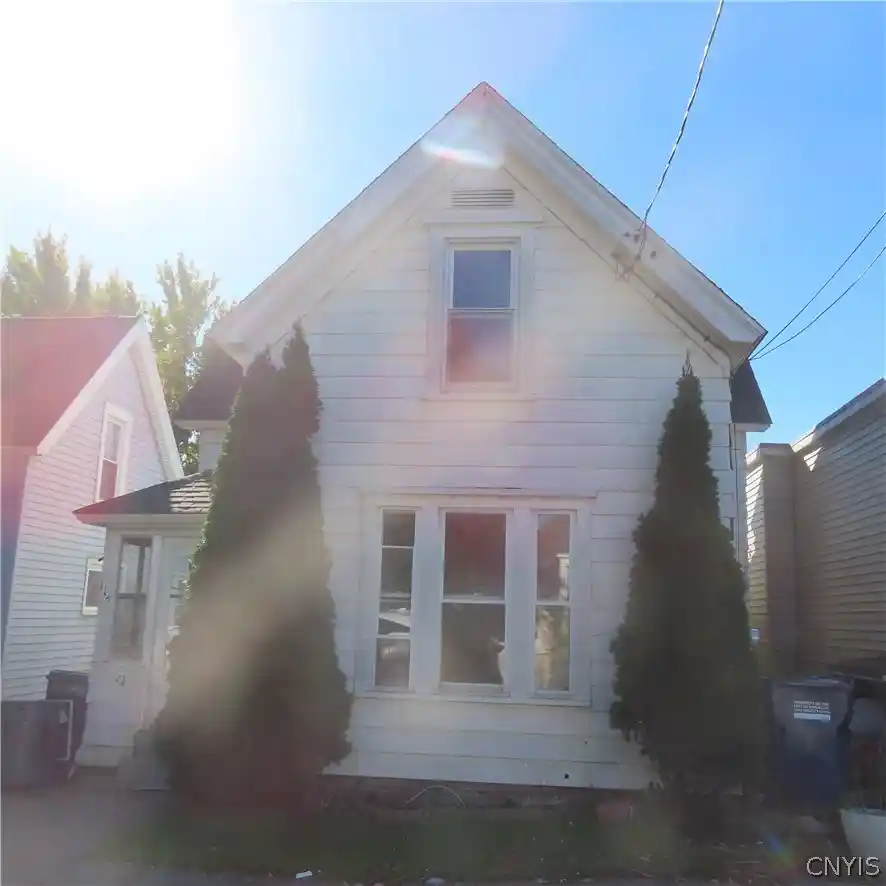 Photo 1 of Single family home for sale at 114 Vann St, Syracuse, NY 13206 | MLS# S1722826 | Listing updated on 2026-10-20