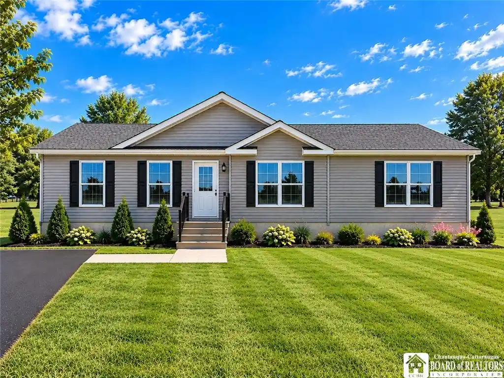 Photo 1 of Single family home for sale at 2077 Danna Dr, Collins, NY 14034 | MLS# R1722673 | Listing updated on 2026-10-20