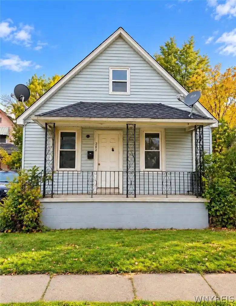 Photo 1 of Single family home for sale at 342 19th Street, Niagara Falls, NY 14303 | MLS# B1723472 | Listing updated on 2026-10-22