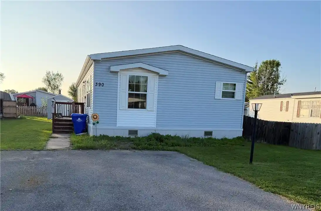 Photo 1 of Manufactured home for sale at 390 Birchwood Dr, Lockport, NY 14094 | MLS# B1723487 | Listing updated on 2026-10-20
