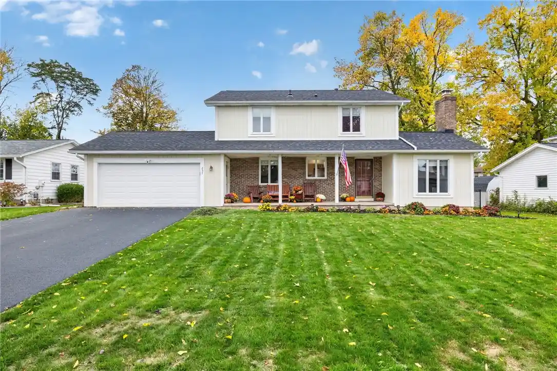 Photo 1 of Sale Pending at 257 Olde Harbour, Rochester, NY 14612 | MLS# R1723195 | Listing updated on 2026-10-28