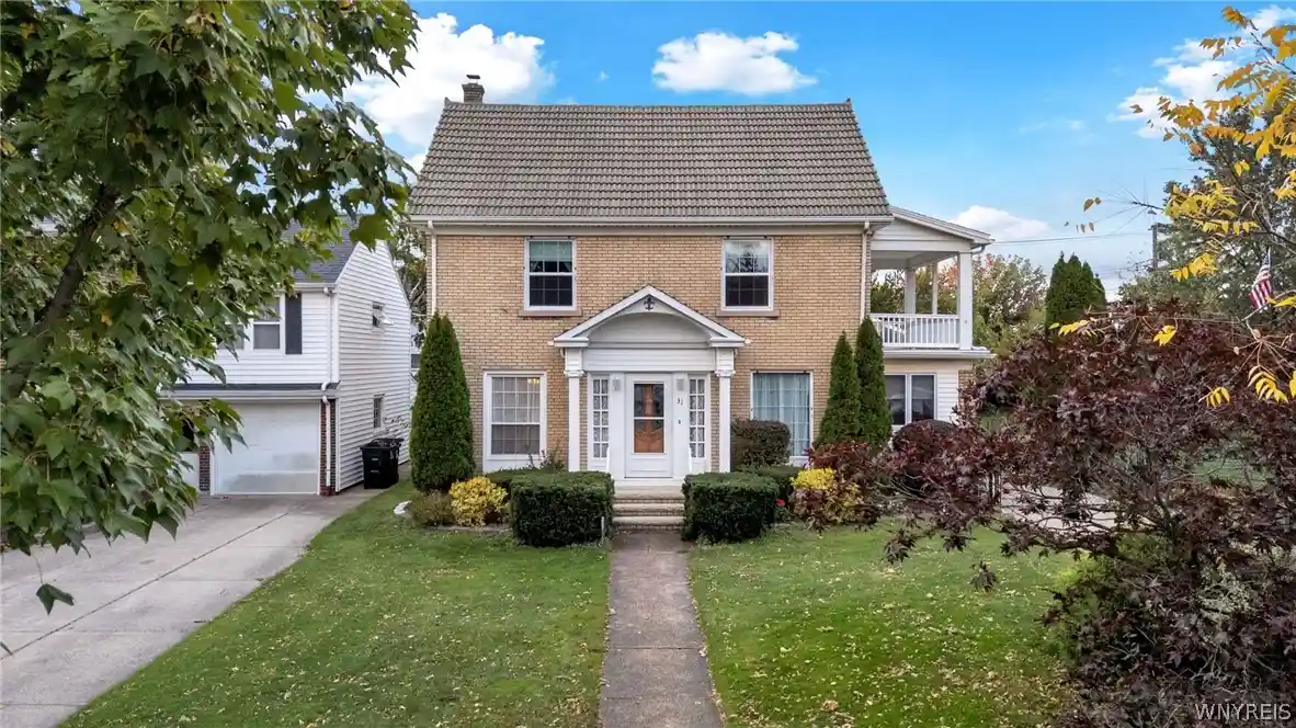 Single family home for sale at 31 Lowell Rd, Buffalo, NY 14217 | MLS# B1718889