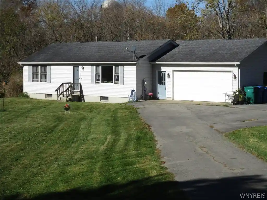 Single family home for sale at 4488 Waters Rd, East Aurora, NY 14052 | MLS# B1723738