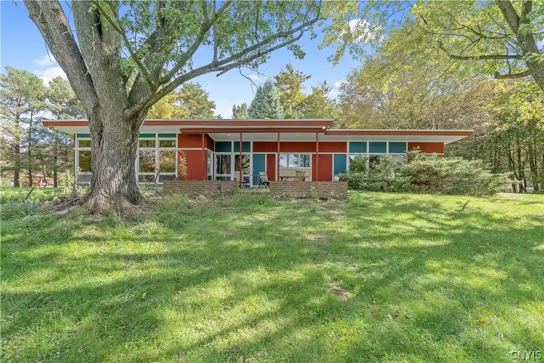 Photo 1 of Single family home for sale at 5111 Brockway Ln, Fayetteville, NY 13066 | MLS# S1718618 | Listing updated on 2026-10-20