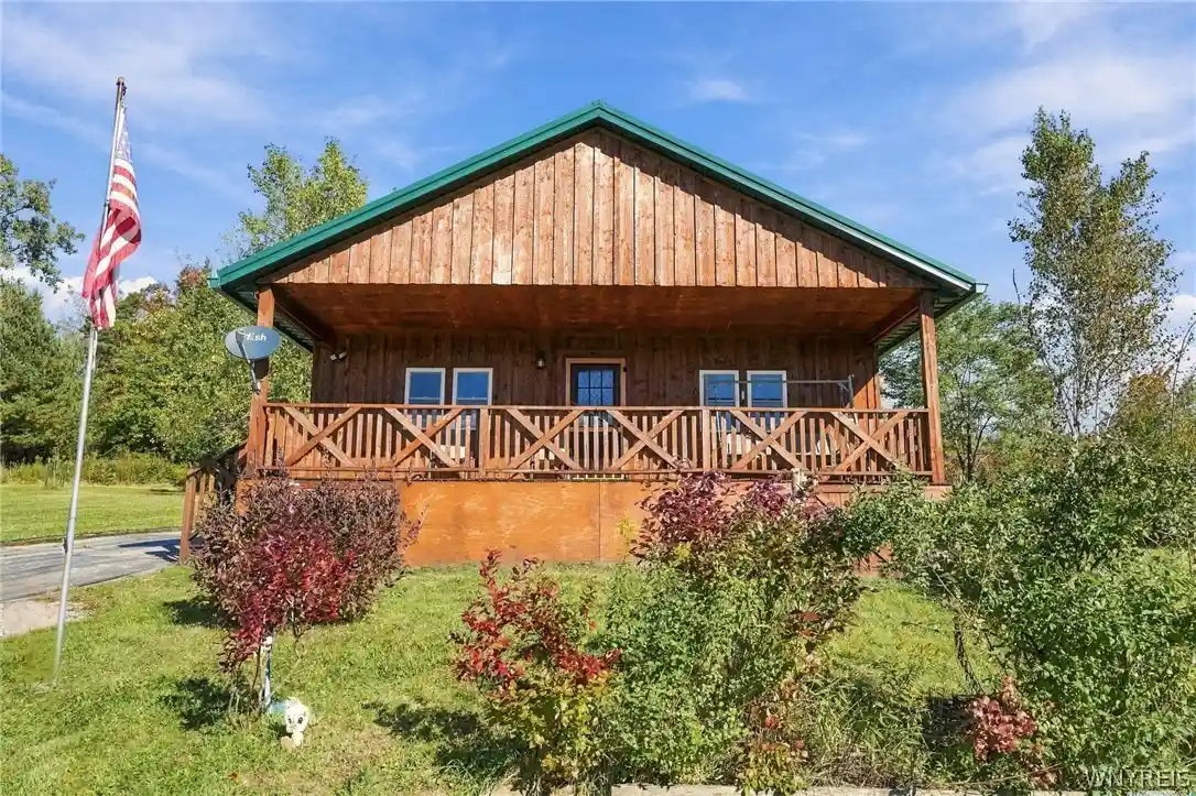 Photo 1 of Single family home for sale at 8806 Route 98, Franklinville, NY 14737 | MLS# B1720633 | Listing updated on 2026-10-21