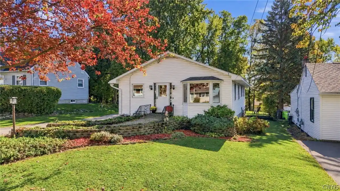 Single family home for sale at 129 Kendall Dr W, East Syracuse, NY 13057 | MLS# S1723917