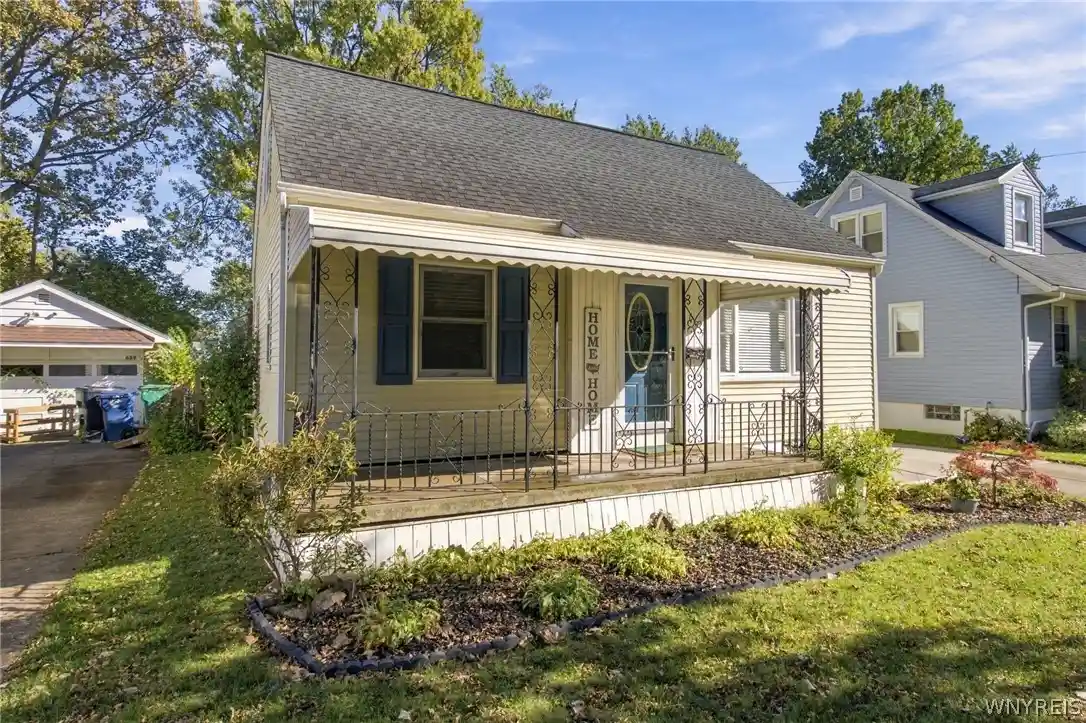 Photo 1 of Single family home for sale at 635 74th Street, Niagara Falls, NY 14304 | MLS# B1723975 | Listing updated on 2026-10-25
