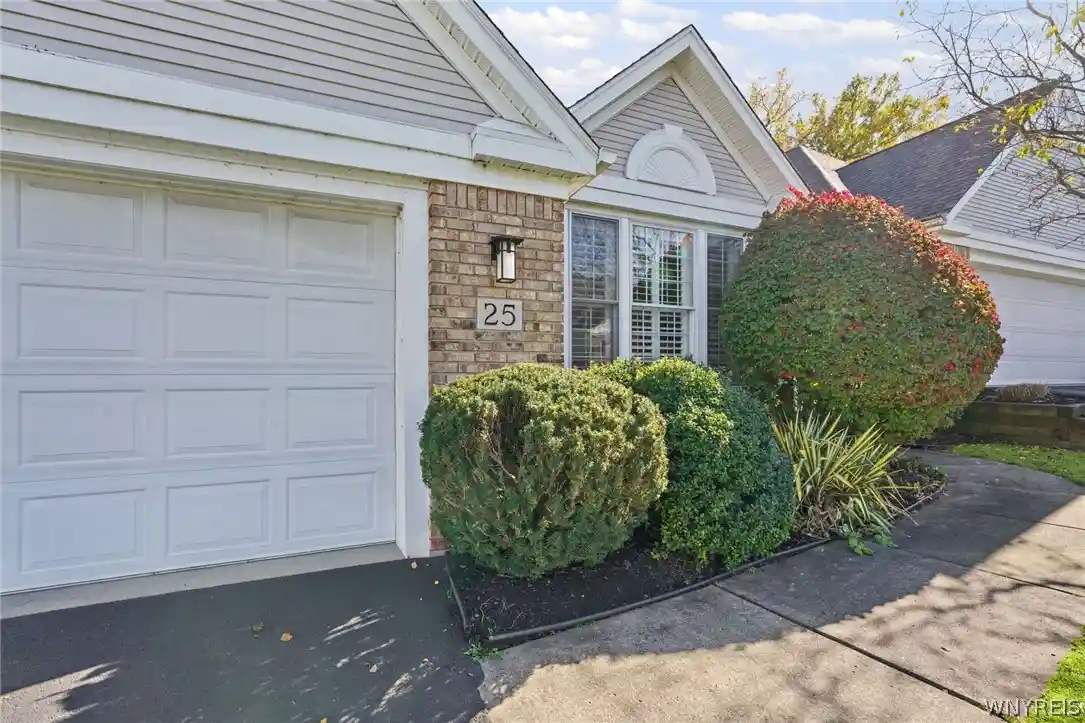 Single family home for sale at 25 Brookins Green Dr, Orchard Park, NY 14127 | MLS# B1723428
