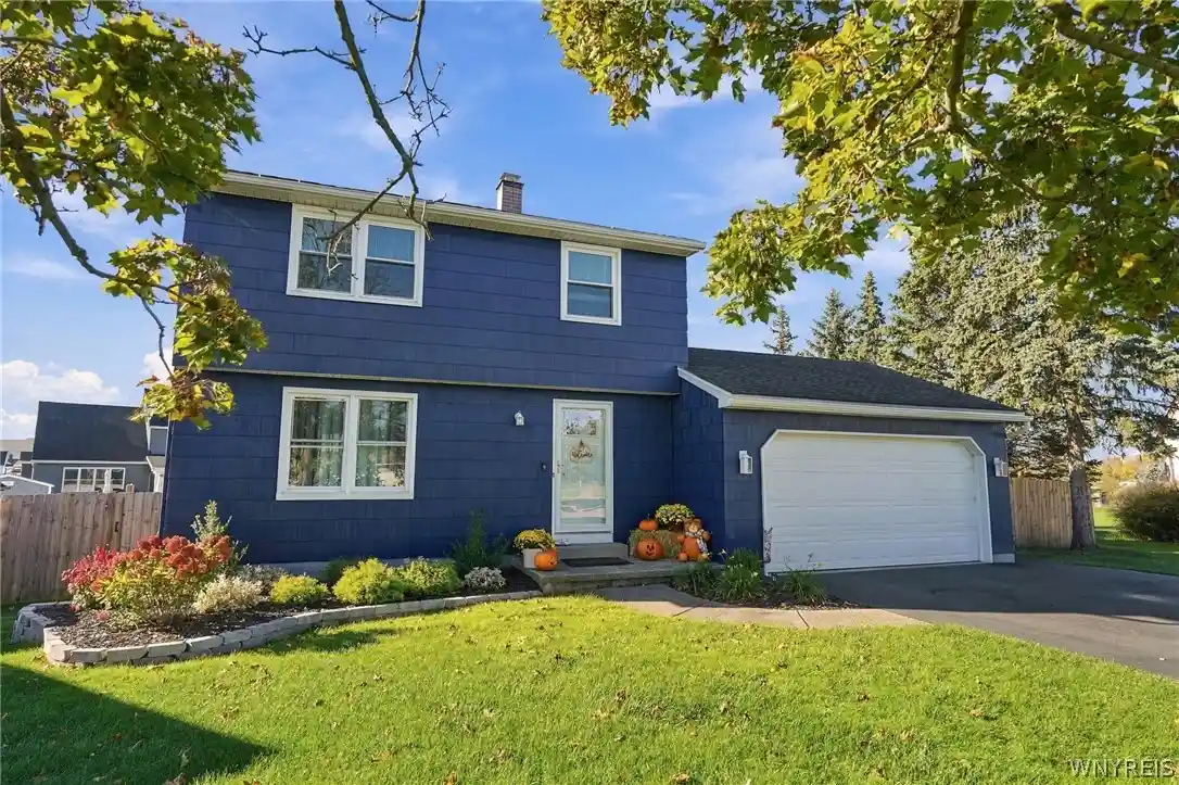 Photo 1 of Single family home for sale at 22 Petersbrook Cir, Lancaster, NY 14086 | MLS# B1724241 | Listing updated on 2026-10-29