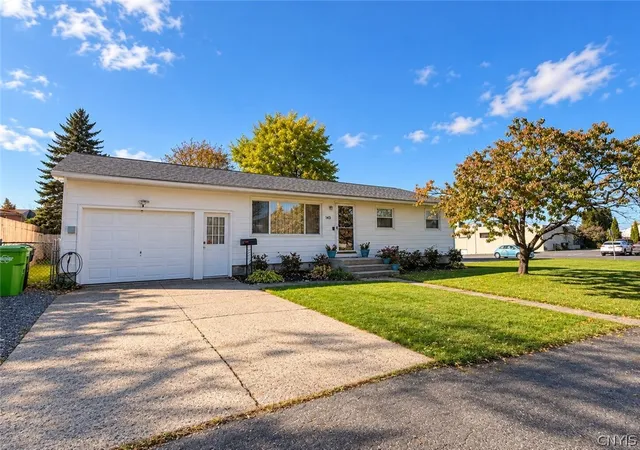 Photo 1 of Single family home for sale at 143 Woodbury Ave, Syracuse, NY 13206 | MLS# S1724201 | Listing updated on 2026-10-30