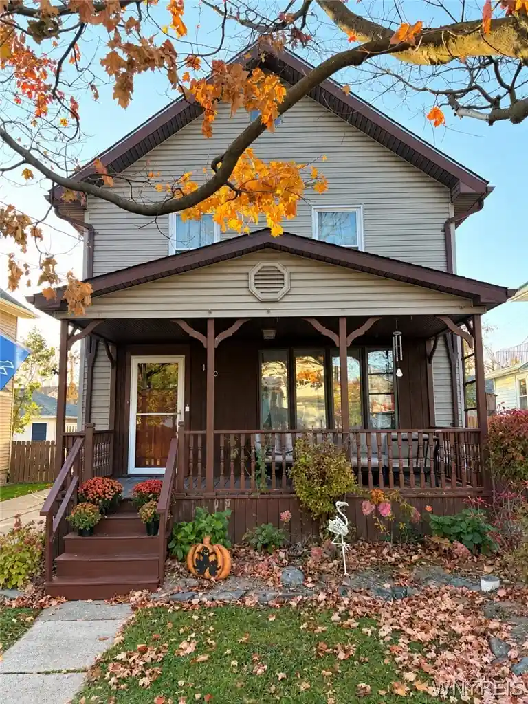 Photo 1 of Single family home for sale at 190 Warsaw St, Depew, NY 14043 | MLS# B1723113 | Listing updated on 2026-10-29