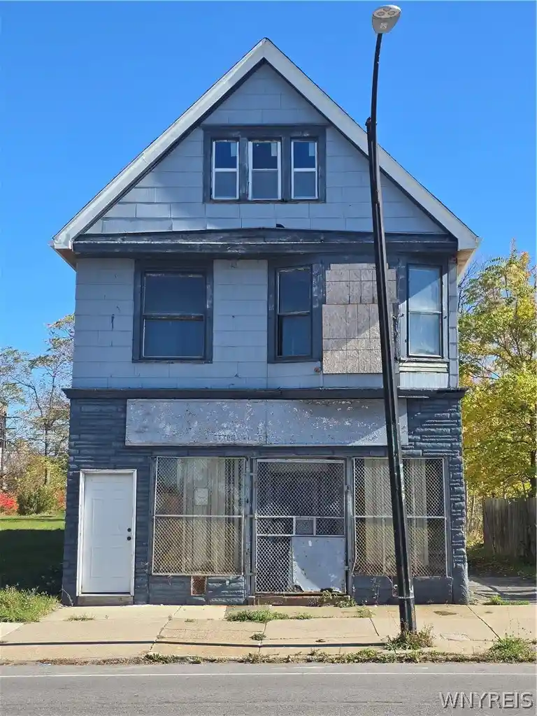 Multi family home for sale at 1529 Fillmore Ave, Buffalo, NY 14211 | MLS# B1724118