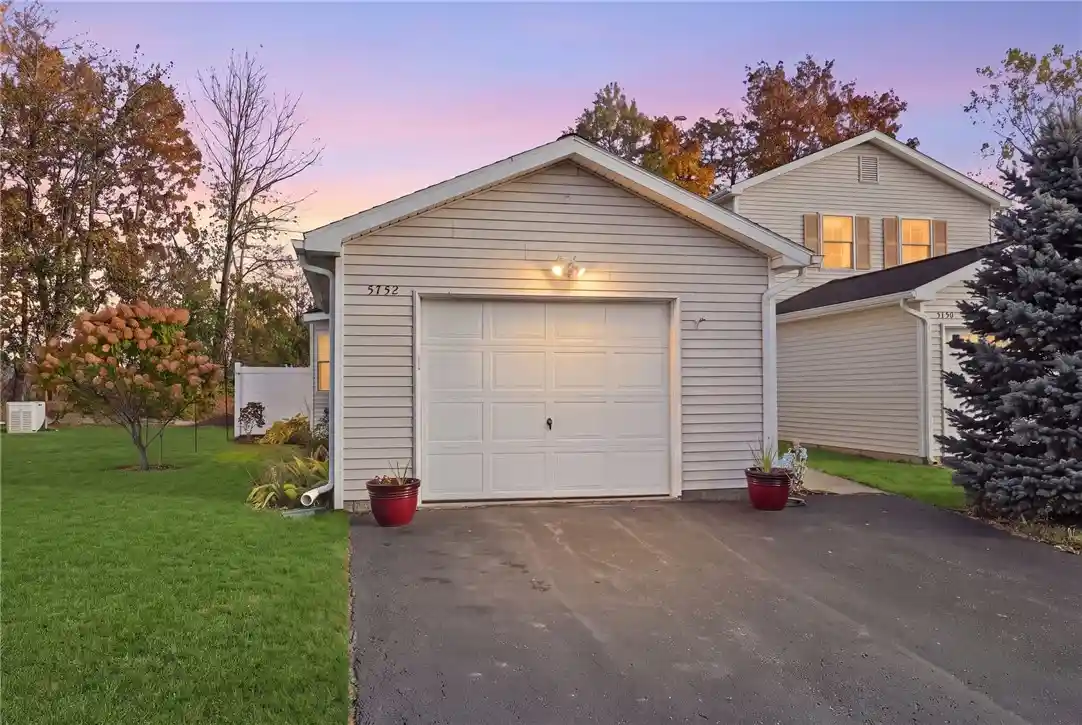 Photo 1 of Sale Pending at 5752 Running Brk Rd, Farmington, NY 14425 | MLS# R1723546 | Listing updated on 2026-10-28