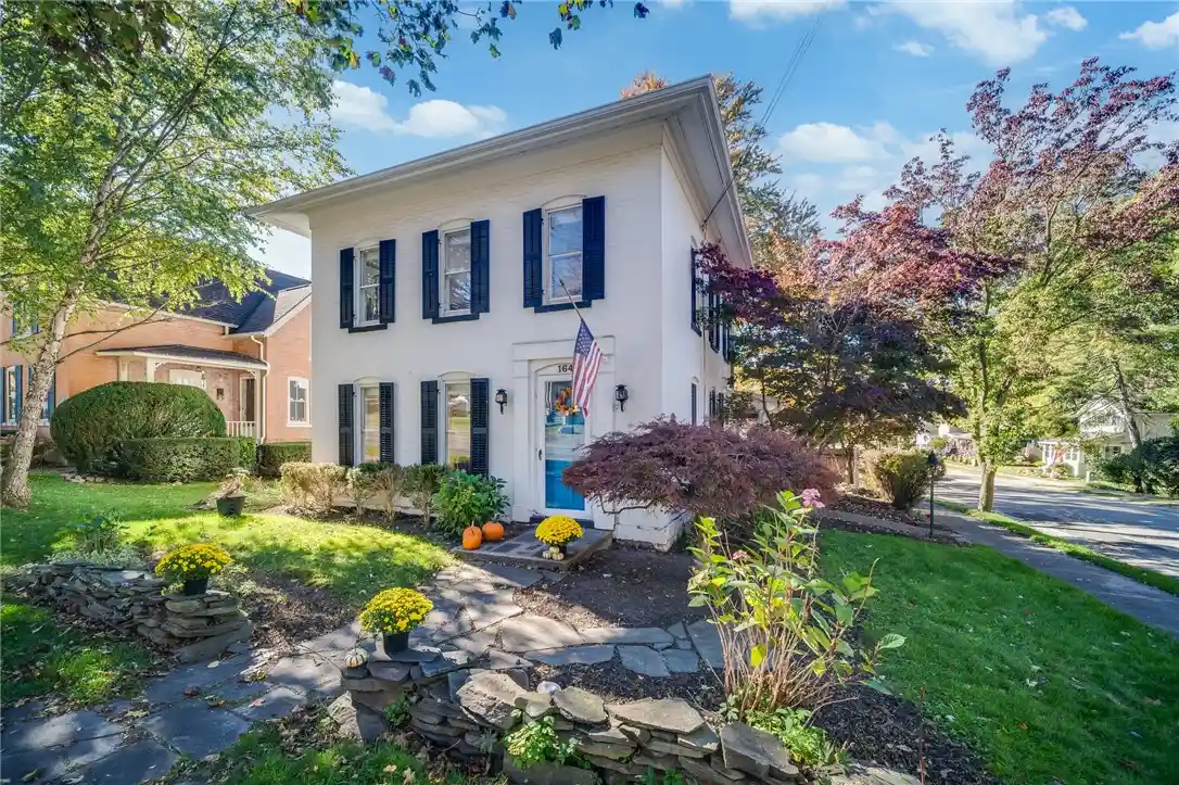 Photo 1 of Single family home for sale at 164 S Main St, Fairport, NY 14450 | MLS# R1723417 | Listing updated on 2026-10-25