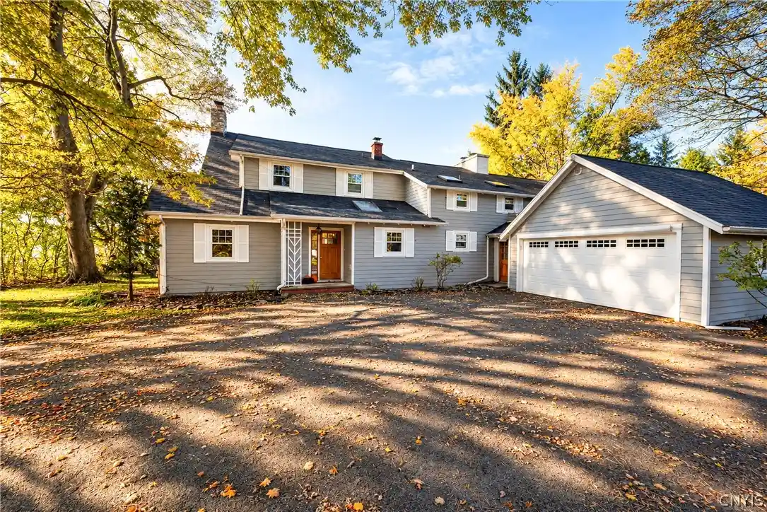 Photo 1 of Single family home for sale at 3159 E Lake Rd, Skaneateles, NY 13152 | MLS# S1724485 | Listing updated on 2026-10-27