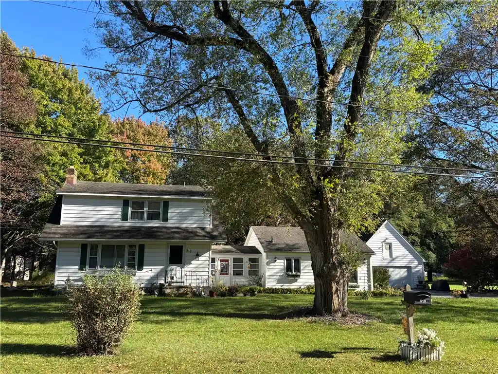 Photo 1 of Single family home for sale at 510 Adams Rd, Webster, NY 14580 | MLS# R1724051 | Listing updated on 2026-10-29