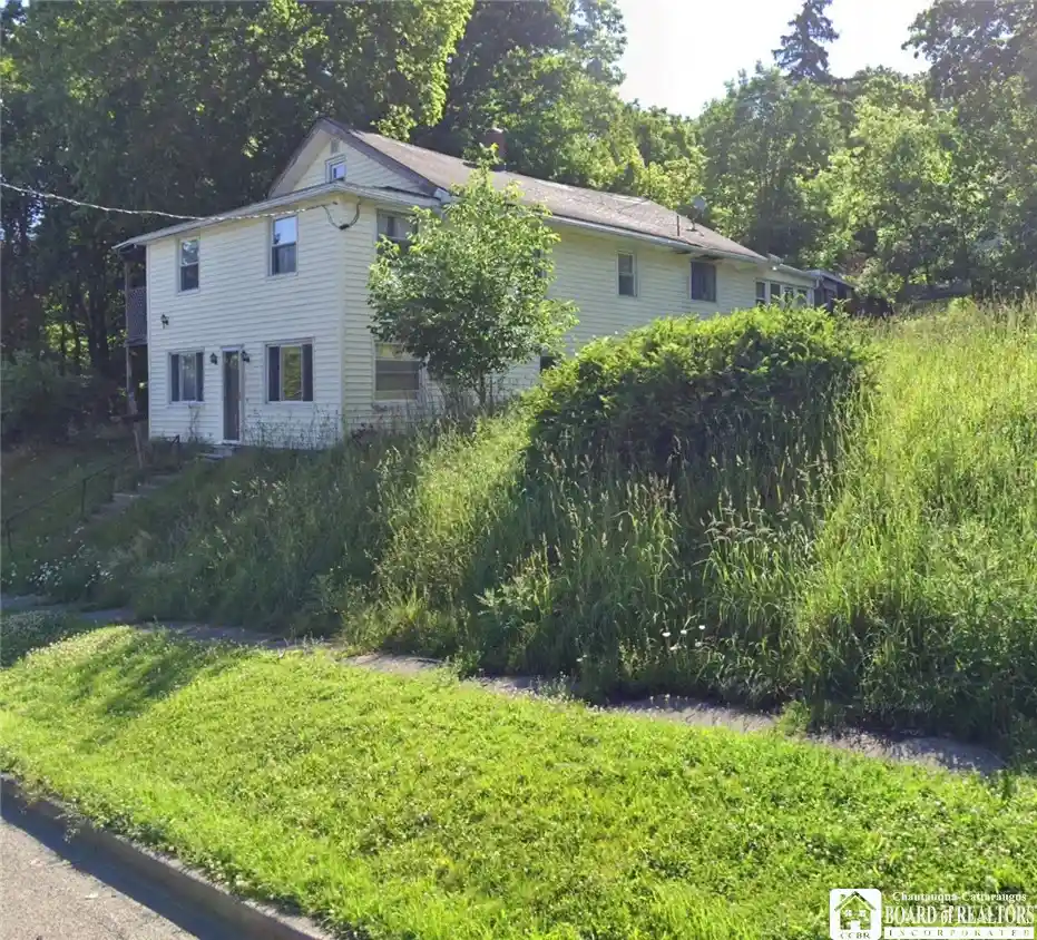Photo 1 of Multi family home for sale at 111 Tower St, Jamestown, NY 14701 | MLS# R1724473 | Listing updated on 2026-10-23
