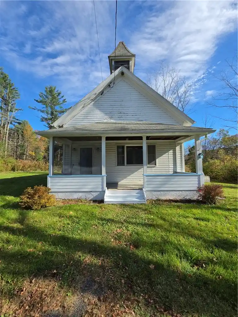 Photo 1 of Single family home for sale at 324 Catlin Hl Rd, Owego, NY 13827 | MLS# R1724355 | Listing updated on 2026-10-29