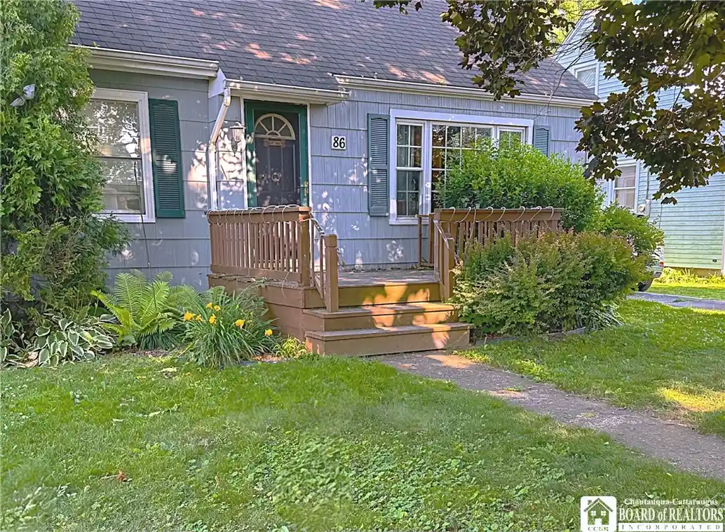 Single family home for sale at 86 Onondaga Ave, Buffalo, NY 14220 | MLS# R1724923