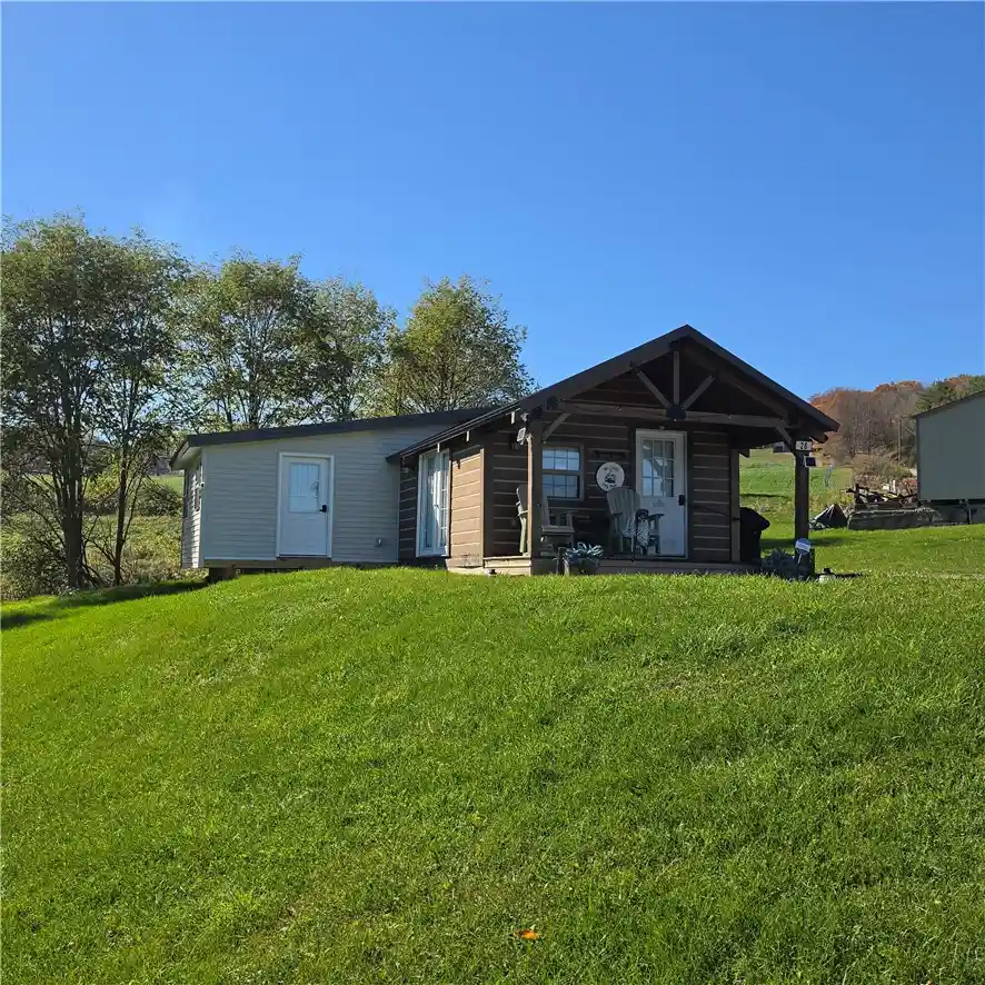 Photo 1 of Single family home for sale at 28 County Rd 23 St, Hammondsport, NY 14840 | MLS# R1724972 | Listing updated on 2026-10-27