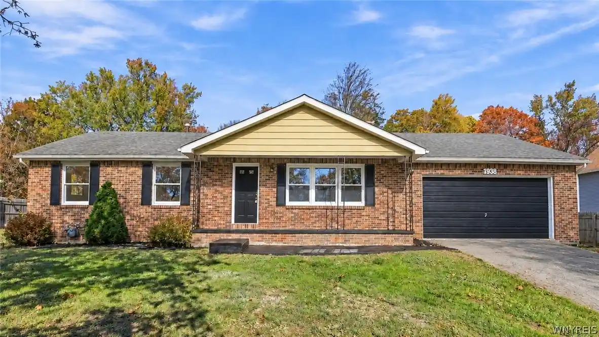 Single family home for sale at 1938 N Creek Rd, Lake View, NY 14085 | MLS# B1725205