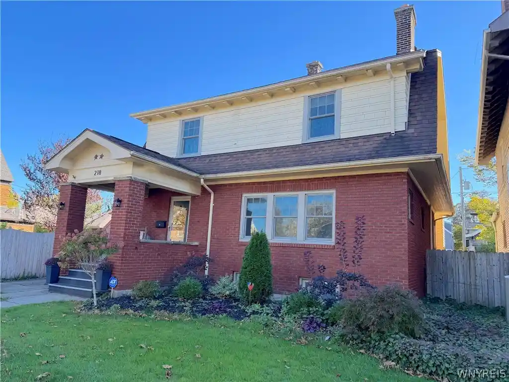 Photo 1 of Single family home for sale at 218 Bedford Ave, Buffalo, NY 14216 | MLS# B1725179 | Listing updated on 2026-10-27