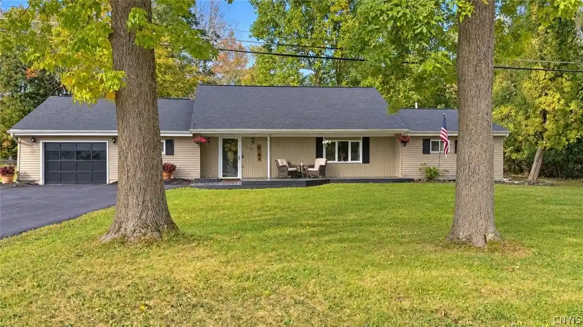 Photo 1 of Single family home for sale at 1149 Smith Ridge Rd, Bridgeport, NY 13030 | MLS# S1725296 | Listing updated on 2026-10-27