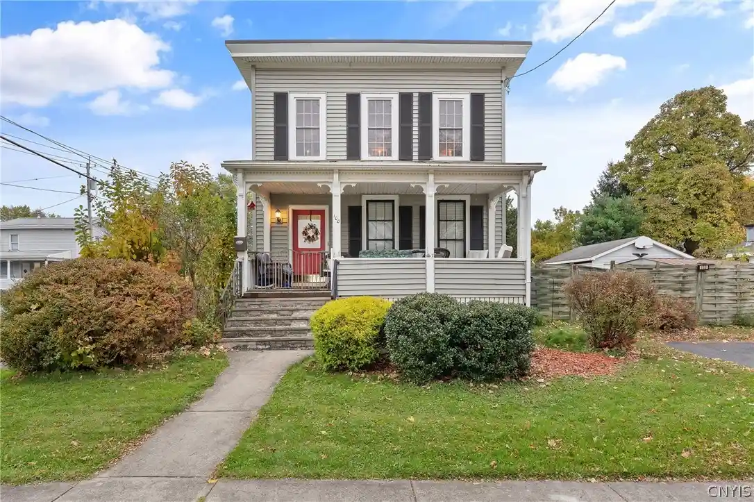 Photo 1 of Single family home for sale at 100 Prospect St, Canastota, NY 13032 | MLS# S1721858 | Listing updated on 2026-10-27