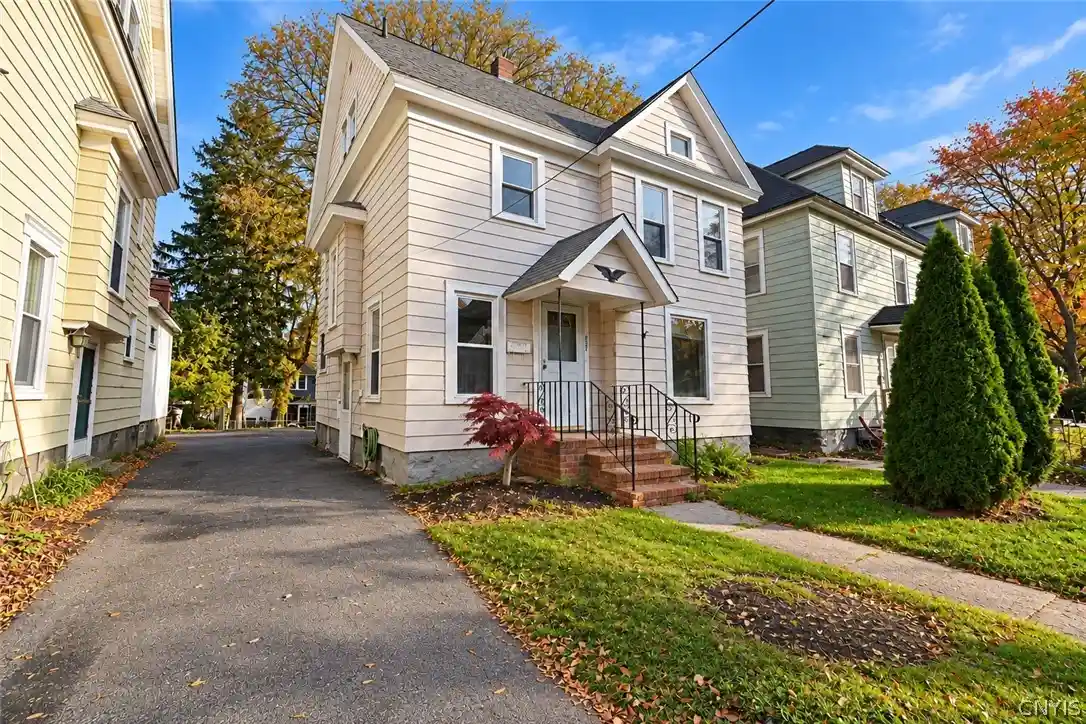 Single family home for sale at 207 Mooney Ave, Syracuse, NY 13206 | MLS# S1725021