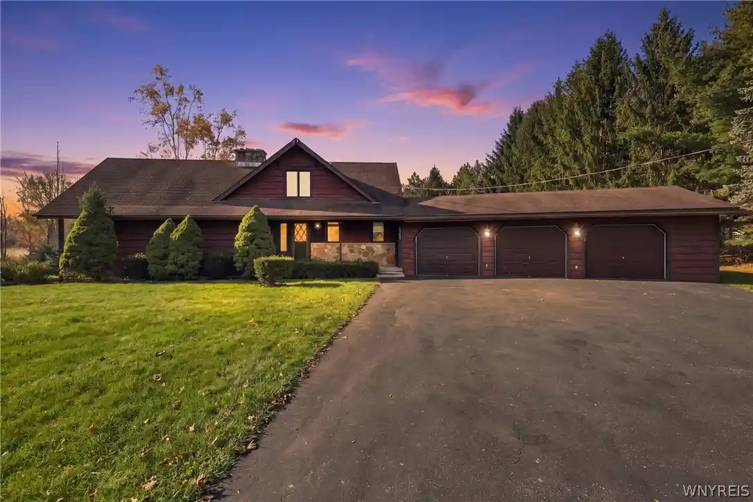 Single family home for sale at 13455 Henskee Rd, Alden, NY 14004 | MLS# B1725374