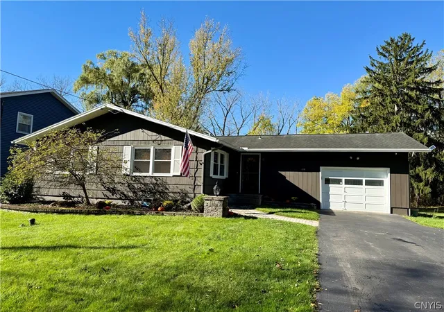 Photo 1 of Single family home for sale at 218 Longmeadow Dr, Syracuse, NY 13205 | MLS# S1725155 | Listing updated on 2026-10-29
