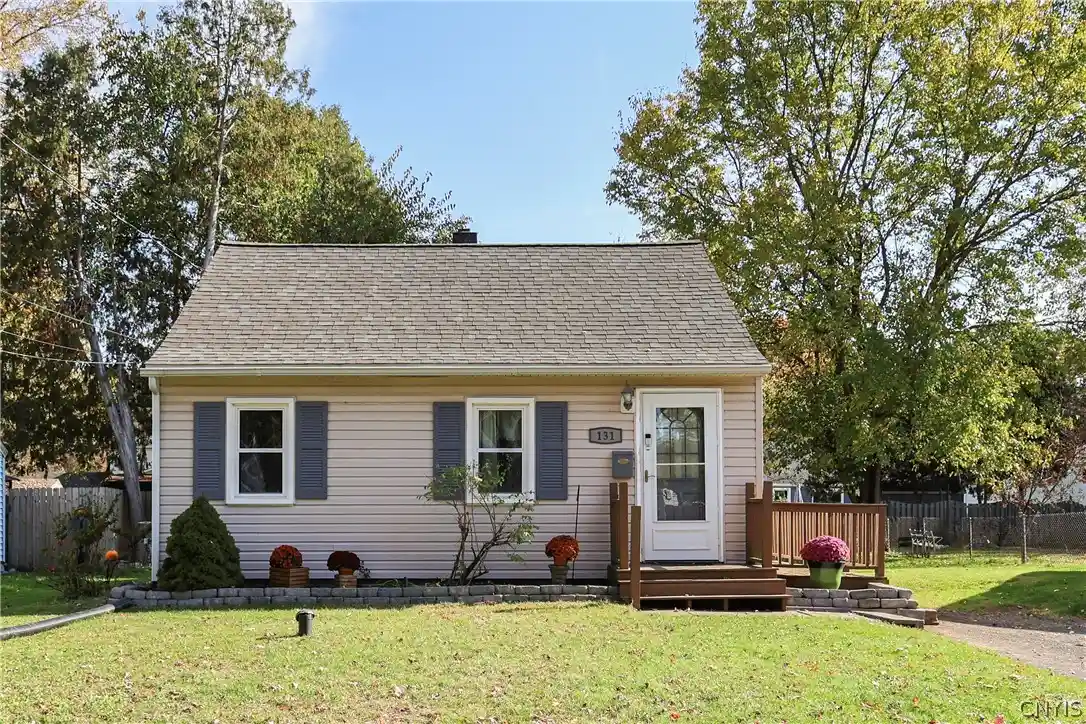 Single family home for sale at 131 Maple Manor Dr, Syracuse, NY 13212 | MLS# S1724525