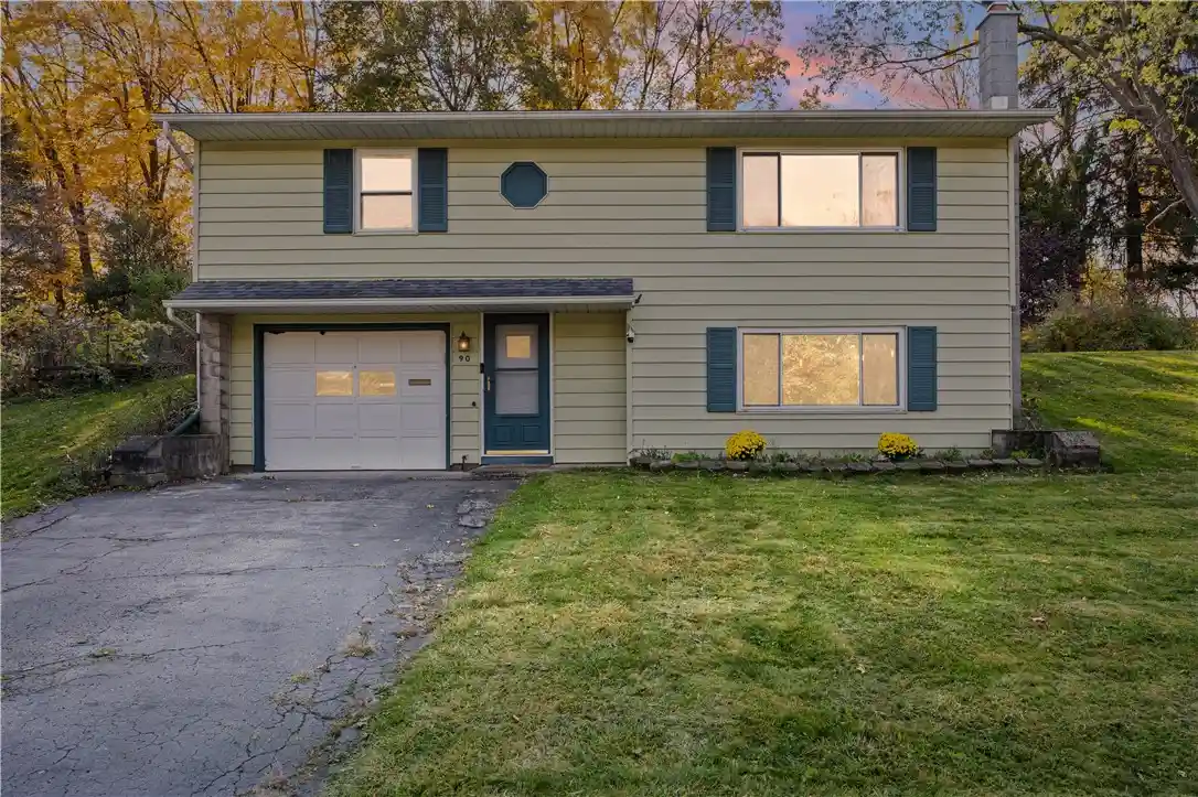 Photo 1 of Single family home for sale at 90 Caroline Dr, Rochester, NY 14624 | MLS# R1724502 | Listing updated on 2026-10-28