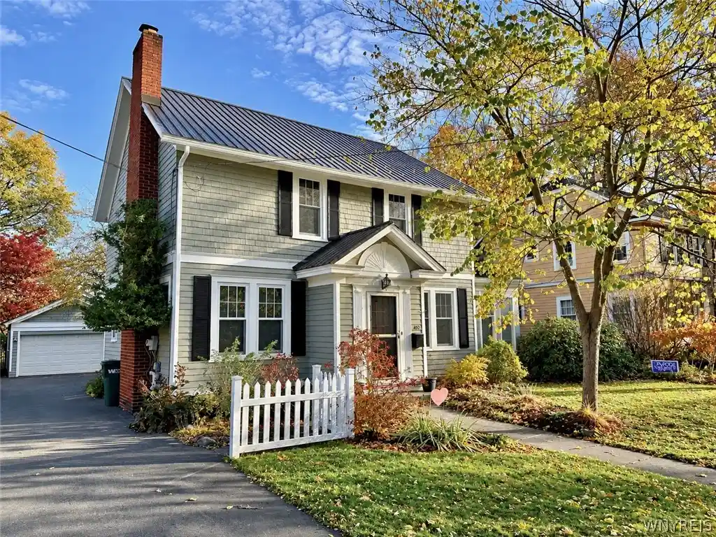 Photo 1 of Single family home for sale at 480 Griggs Pl, East Aurora, NY 14052 | MLS# B1725435 | Listing updated on 2026-10-29