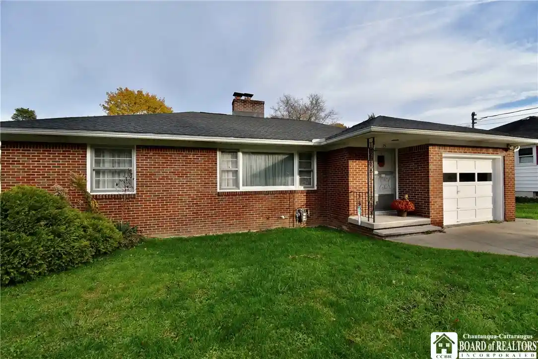 Photo 1 of Single family home for sale at 75 S Chicago Ave, Jamestown, NY 14701 | MLS# R1725331 | Listing updated on 2026-10-28