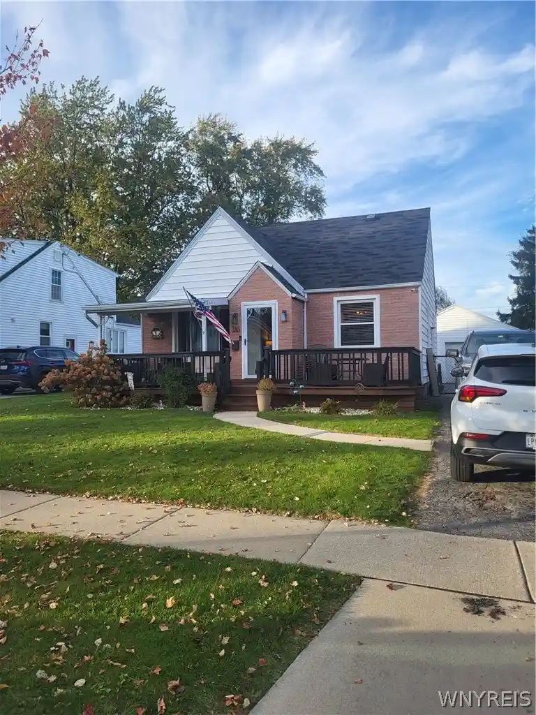 Single family home for sale at 310 Ogden Rd, Tonawanda, NY 14150 | MLS# B1725506