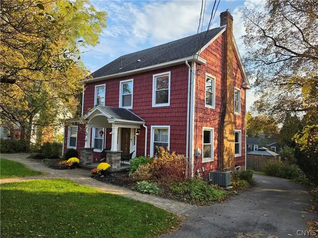 Photo 1 of Single family home for sale at 2907 W Genesee St, Syracuse, NY 13219 | MLS# S1716496 | Listing updated on 2026-10-29