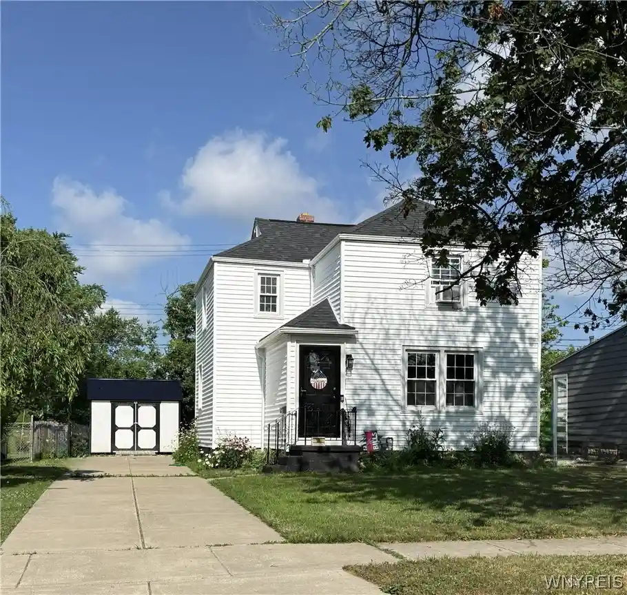 Single family home for sale at 18 Saint Martins Pl, Buffalo, NY 14220 | MLS# B1724798