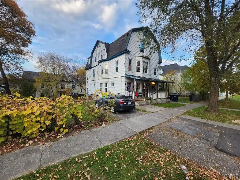 Multi family home for sale at 1172 W Onondaga St, Syracuse, NY 13204 | MLS# S1725915