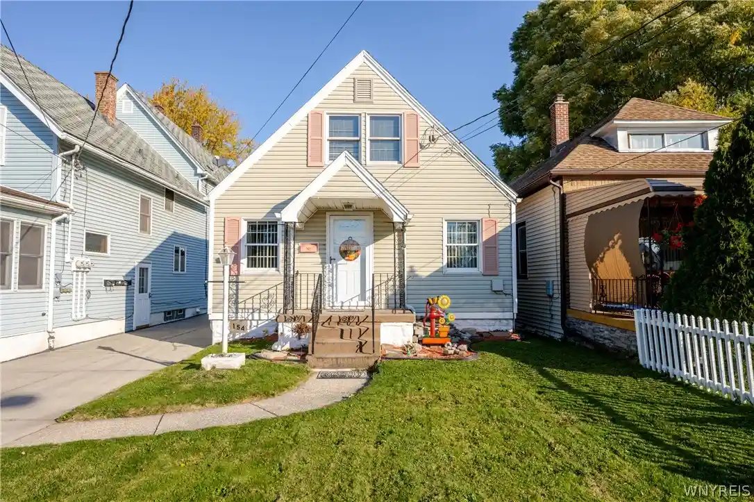 Single family home for sale at 154 Ladner Ave, Buffalo, NY 14220 | MLS# B1725912