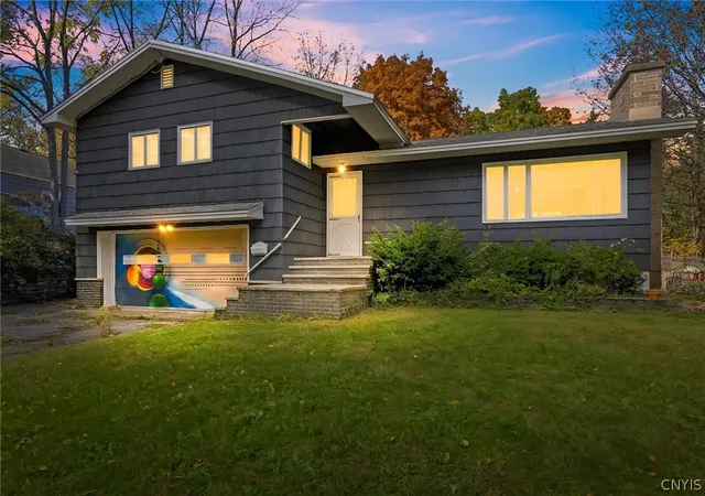 Photo 1 of Single family home for sale at 235 Briarcliff Rd, Syracuse, NY 13214 | MLS# S1725738 | Listing updated on 2026-10-30