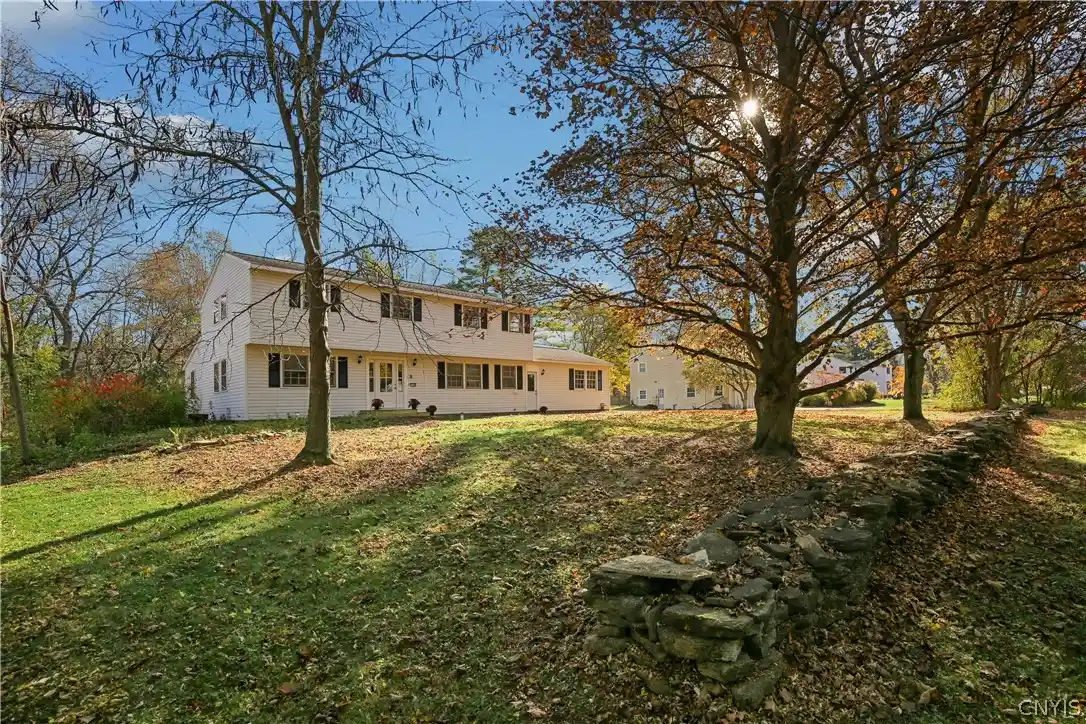 Photo 1 of Single family home for sale at 110 Foxcroft Ln, Fayetteville, NY 13066 | MLS# S1725631 | Listing updated on 2026-10-30