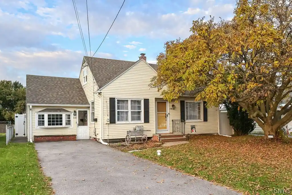 Photo 1 of Single family home for sale at 719 Orwood Pl, Syracuse, NY 13208 | MLS# S1725018 | Listing updated on 2026-10-31