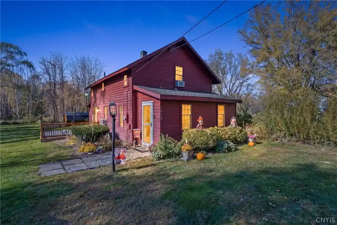 Photo 1 of Single family home for sale at 1923 State Route 48, Fulton, NY 13069 | MLS# S1725941 | Listing updated on 2026-10-30